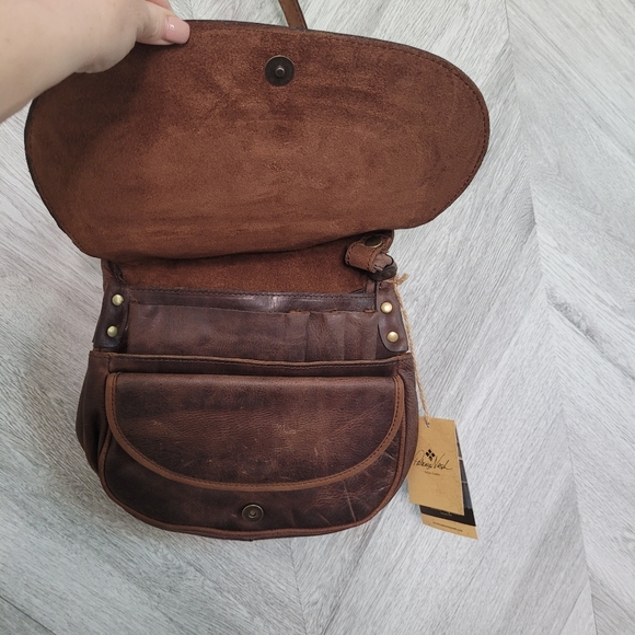 Patricia Nash Luciana Crossbody Leather Saddle Bag - Picture 3 of 16